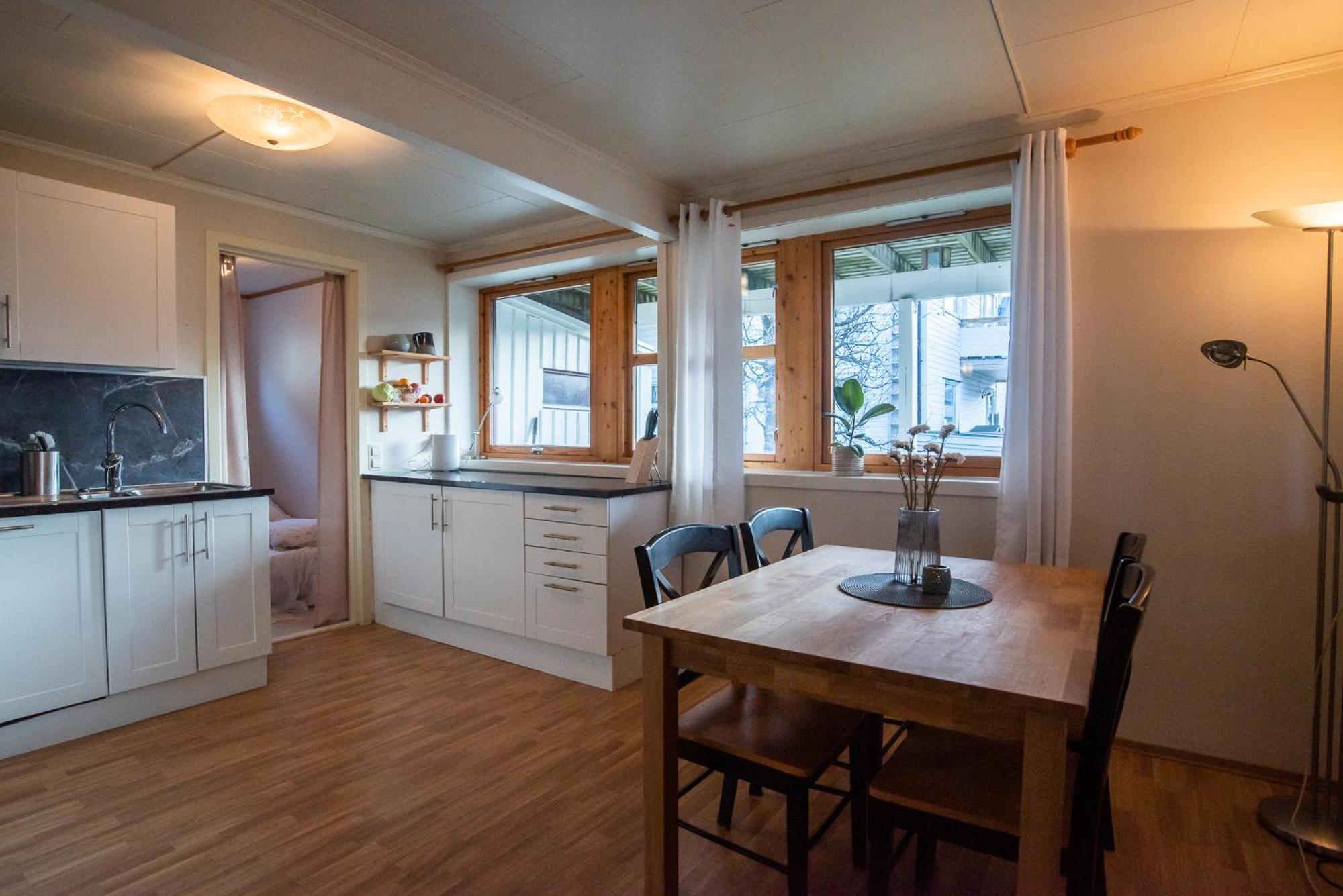 Cozy And Central Among Locals Tromso Luaran gambar
